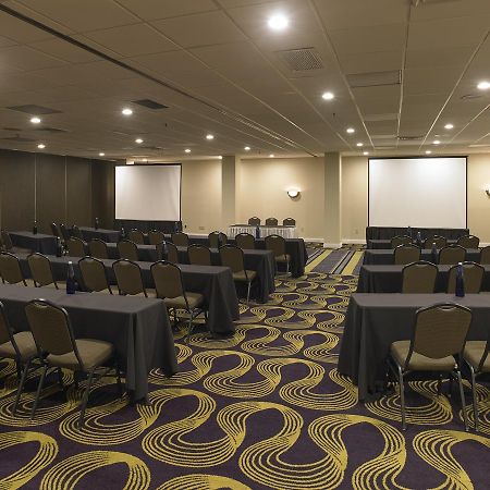 Rochester Riverside Hotel Экстерьер фото