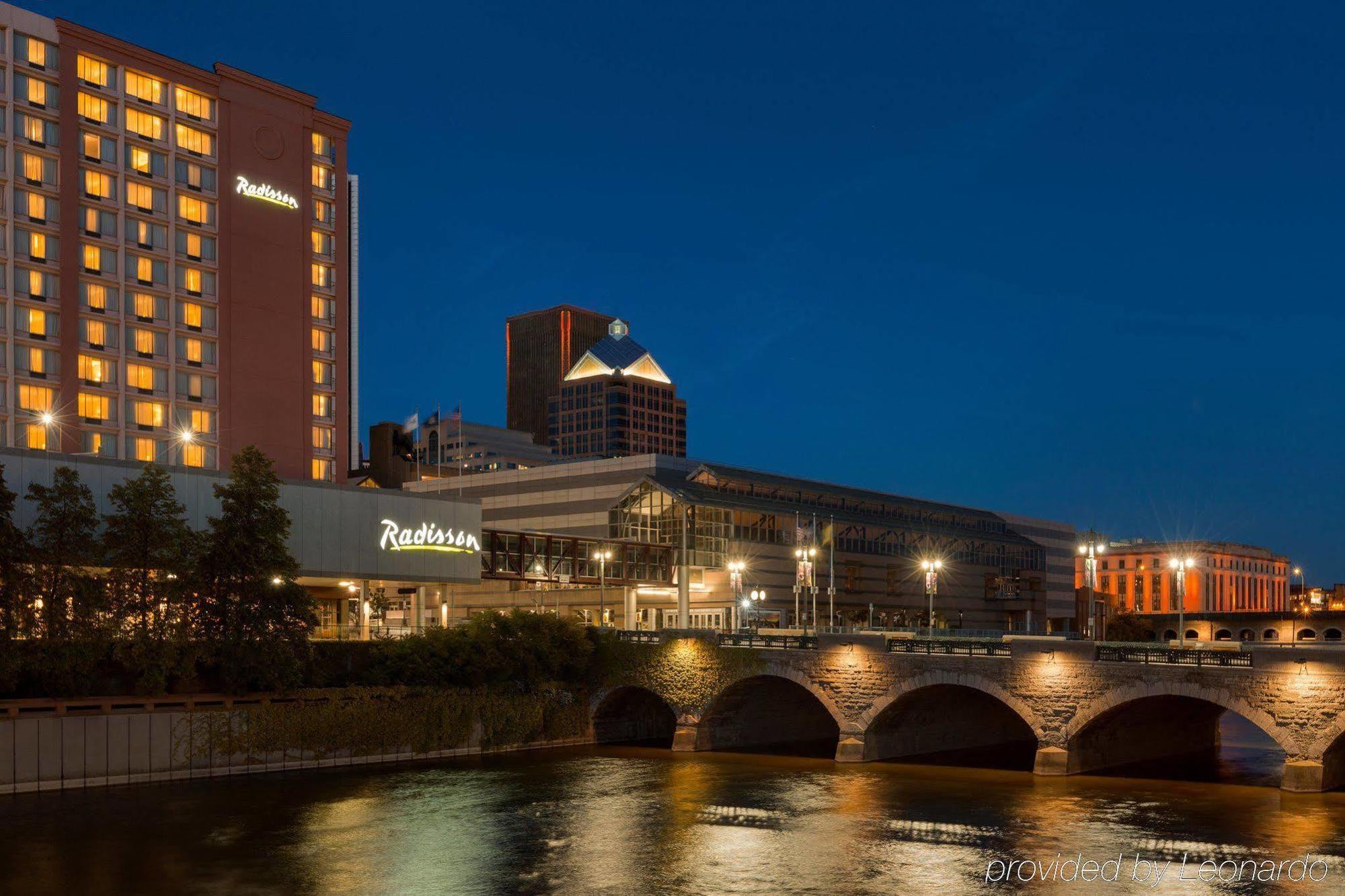 Rochester Riverside Hotel Экстерьер фото