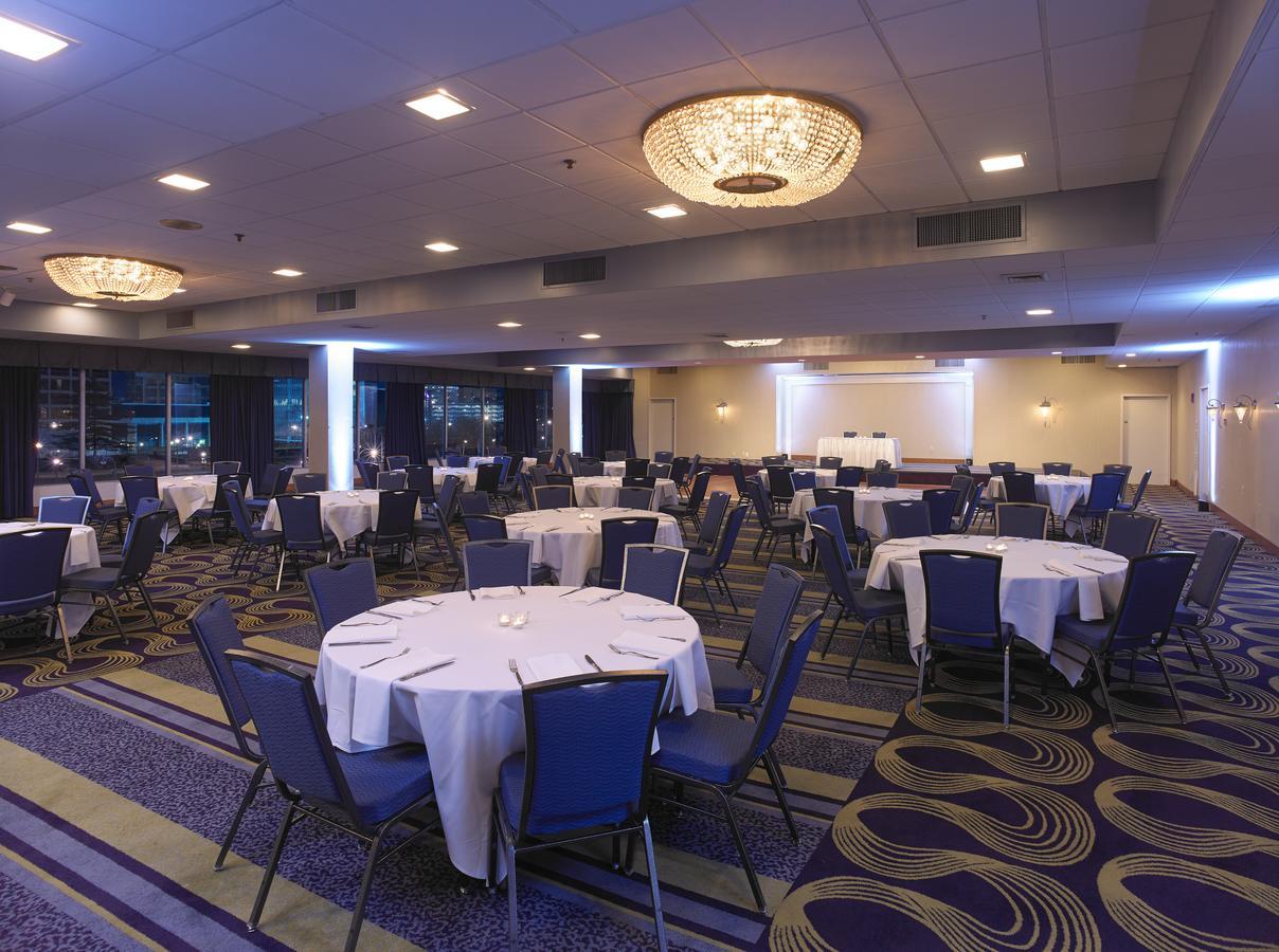 Rochester Riverside Hotel Экстерьер фото