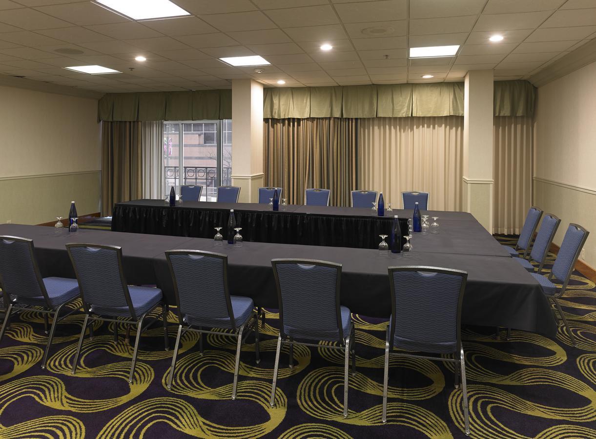 Rochester Riverside Hotel Экстерьер фото
