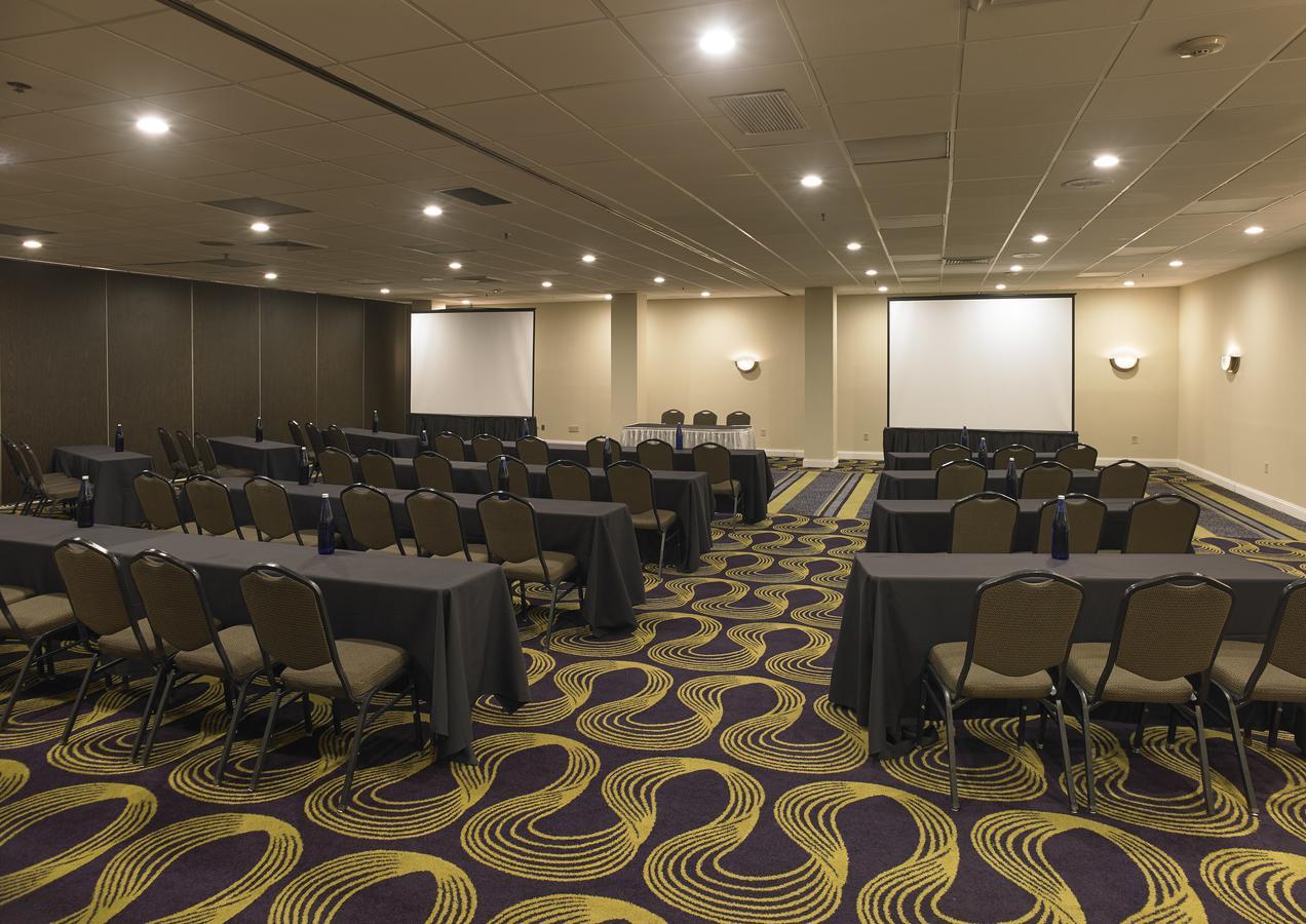 Rochester Riverside Hotel Экстерьер фото