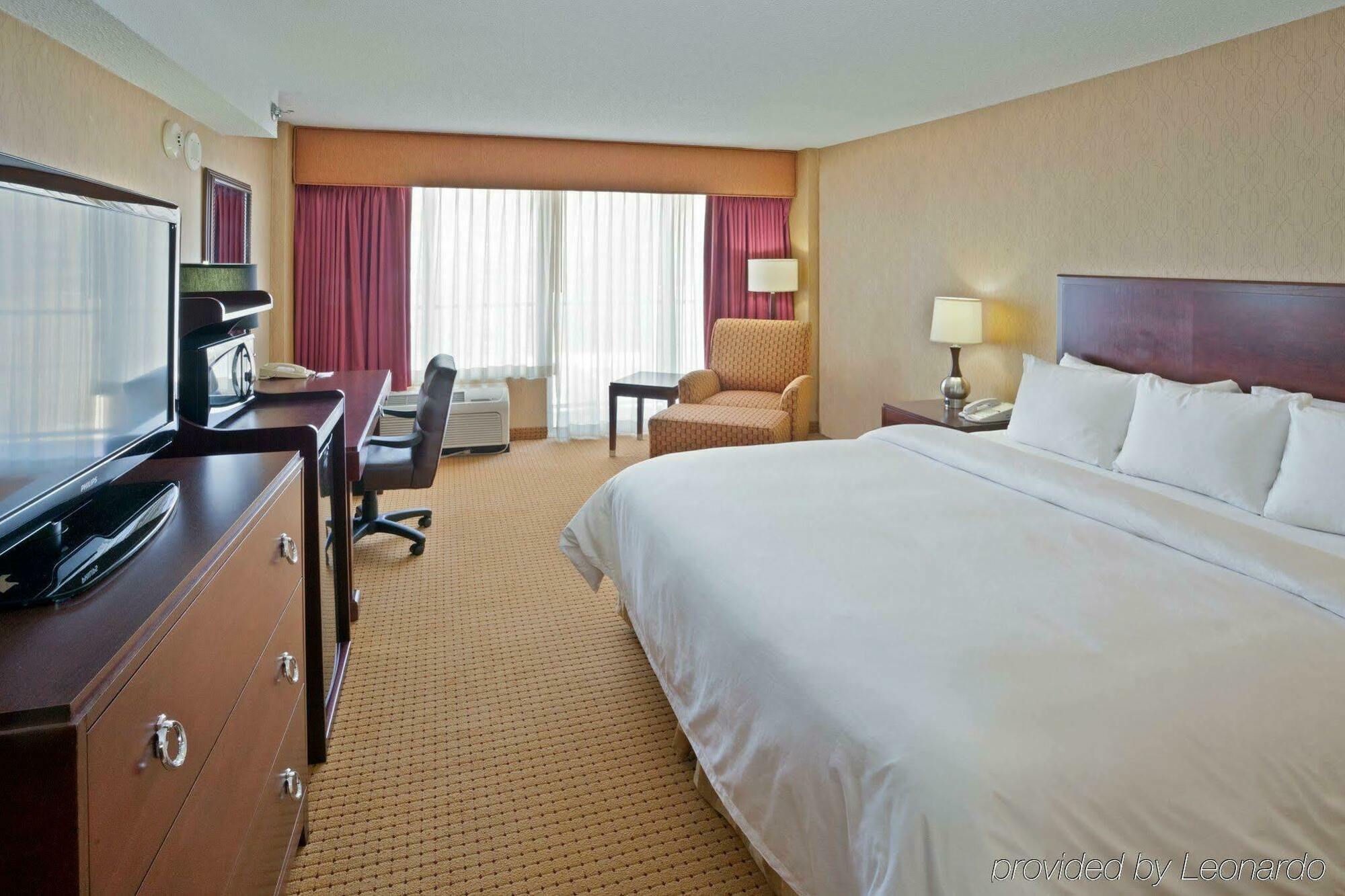 Rochester Riverside Hotel Номер фото