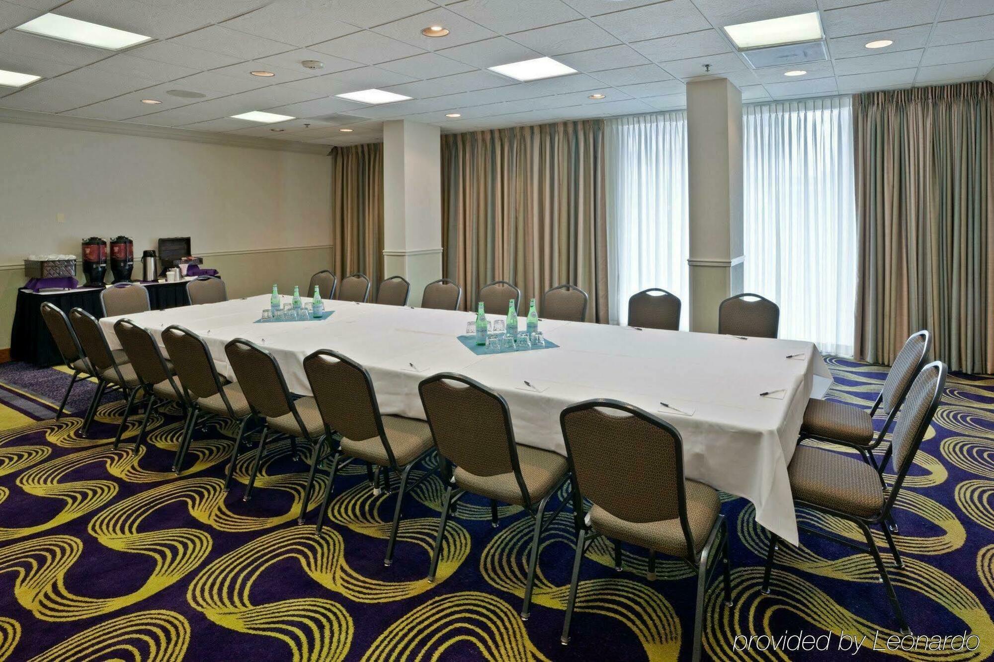 Rochester Riverside Hotel Экстерьер фото